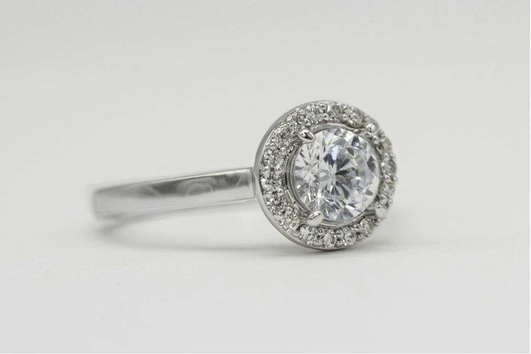 Certified diamond close-up